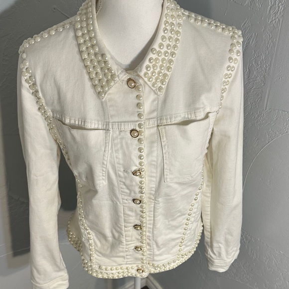 V Cristina Ivory Pearl-Studded Jean Jacket - Picture 9 of 14